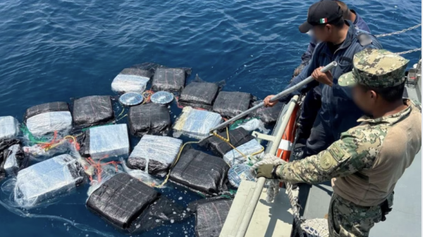 ‘Sorprenden’ embarcación que ocultaba una tonelada de cocaína en Chiapas; 6 extranjeros fueron detenidos